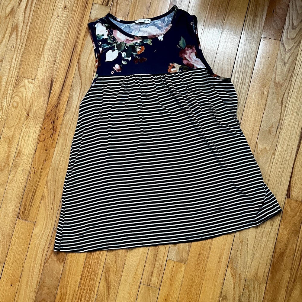 Sleeveless Mixed Print Top